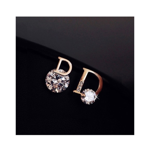 Fashion Jewelry Jewelry - Shiny D letter asymmetric Earrings